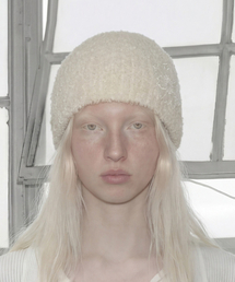 UNDERCONTROL STUDIO（アンダーコントロールスタジオ）の「冬ブークレビーニー フラワーシングルビーニー / モヘアブークレ / クリーム（ニットキャップ/ビーニー）」