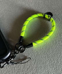 Kotoe（コトエ）の「【全14色】カラフル スマホ ハンドストラップ 無地 柄（スマホグッズ）」