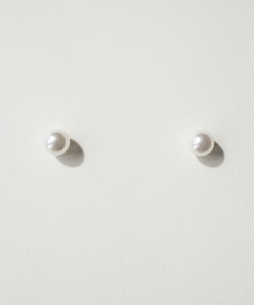MERRYMOTIVE(メリーモチーブ)の「White basic pearl earring(ピアス(両耳用)・レディース・その他・FREE)」の2枚目の写真