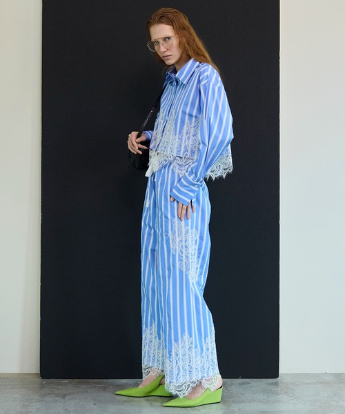 MAISON SPECIAL(メゾンスペシャル)の「Striped Lace Pants/ワイドスカラップレースパンツ(その他パンツ・レディース・グレー/ブルー・38/36)」の4枚目の写真