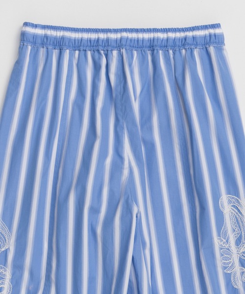 MAISON SPECIAL(メゾンスペシャル)の「Striped Lace Pants/ワイドスカラップレースパンツ(その他パンツ・レディース・グレー/ブルー・38/36)」の17枚目の写真