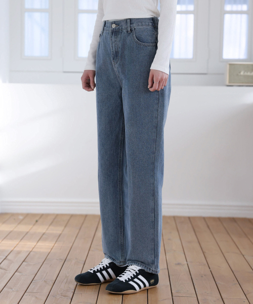 GCLIP（ジクリップ）の「ウエスト後ろゴムクロップストレートジーンズ（デニムパンツ・レディース・ブルー・SMALL/MEDIUM/LARGE/X-LARGE）」の3枚目の写真