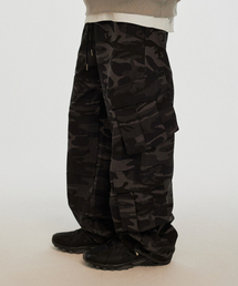 FREEMARIO（フリーマリオ）の「Multi Cargo Camo Pants [Black]（その他パンツ）」