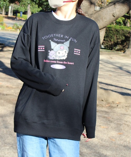 sanrio(サンリオ)の「【SANRIO/サンリオ】キャラクタープリント裏毛クルーネックスウェット(BIG)(スウェット・レディース・クリーム/ブラック/オフホワイト/オレンジ系・LARGE/MEDIUM)」の13枚目の写真