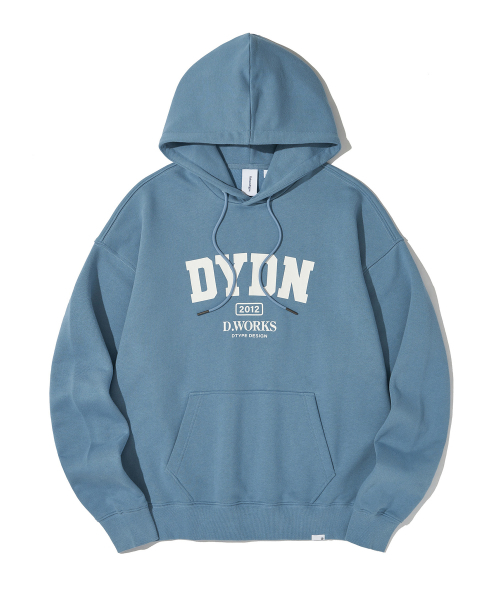 URBANDTYPE(アーバンディタイプ)の「DYDN エッセンシャルアーチロゴフードパーカー_スカイブルー(パーカー・レディース・その他・LARGE/MEDIUM/SMALL)」の2枚目の写真
