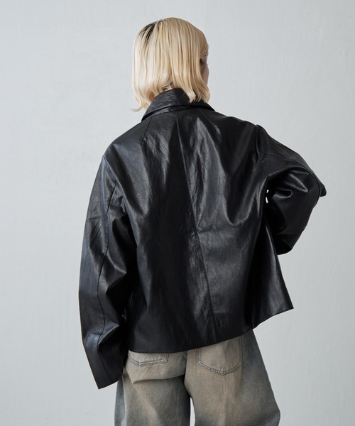 Lui's（ルイス）の「フェイクレザーシャツジャケット（テーラードジャケット・レディース・ブラック/ブラウン・FREE）」の8枚目の写真