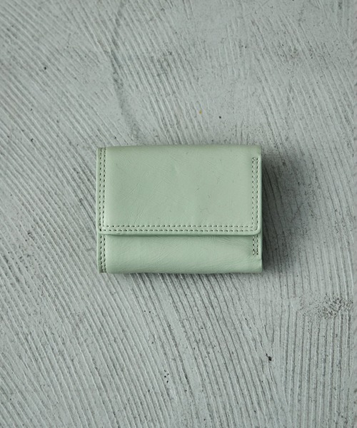 Fashion Letter（ファッションレター）の「リンクルパテントレザー ミニウォレット 三つ折り財布（財布・レディース・ベージュ/ブラック/ライトグリーン・FREE）」の16枚目の写真