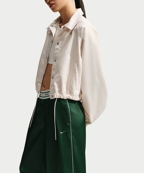 NIKE(ナイキ)の「ナイキ スポーツウェア ウィメンズ ルーズ ミッドライズ サテンパンツ / Nike Sportswear Women's Loose Mid-Rise Satin Pants IH1327-323 Fir(その他パンツ・レディース・カモフラージュ・XS/XL/M/L/S)」の17枚目の写真