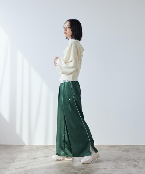 NIKE(ナイキ)の「ナイキ スポーツウェア ウィメンズ ルーズ ミッドライズ サテンパンツ / Nike Sportswear Women's Loose Mid-Rise Satin Pants IH1327-323 Fir(その他パンツ・レディース・カモフラージュ・XS/XL/M/L/S)」の5枚目の写真