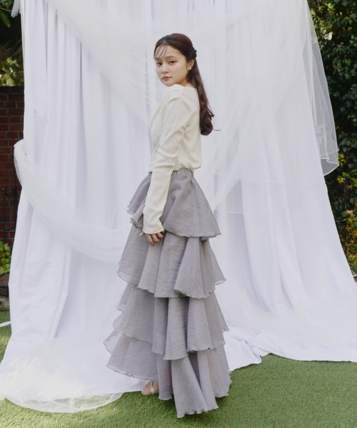 Olu.（オルドット）の「シアーメロウティアードスカート（スカート・レディース・ベージュ/ブラック/ブルー・0/1）」の17枚目の写真