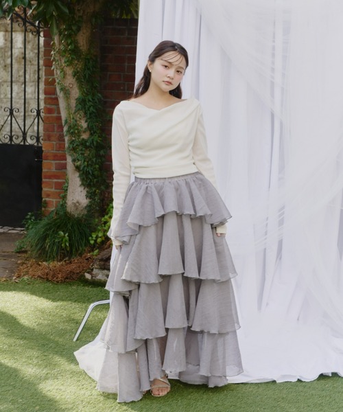 Olu.（オルドット）の「シアーメロウティアードスカート（スカート・レディース・ベージュ/ブラック/ブルー・0/1）」の7枚目の写真