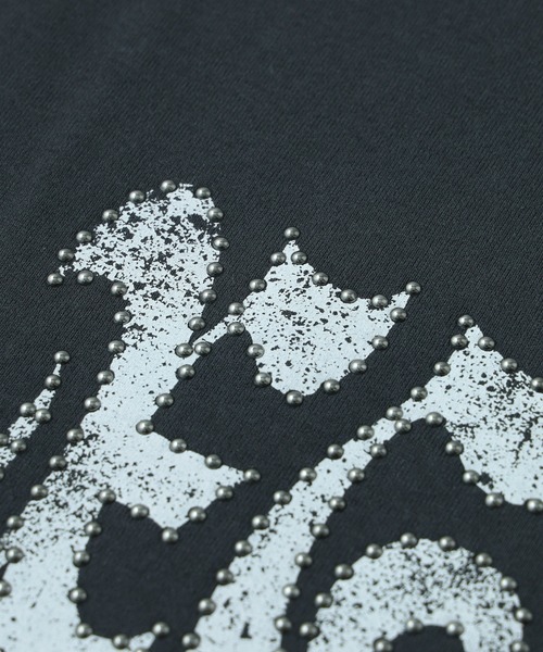 X-girl（エックスガール）の「STUDDED LOGO S/S TEE（Tシャツ/カットソー・レディース・レッド/チャコール/ベージュ・S/M/L）」の7枚目の写真