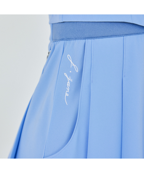 J.JANE(ジェイジェーン)の「プリーツサスペンダーワンピース (ブルー)(ワンピース・レディース・ブルー・M/XS/S)」の4枚目の写真