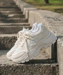 styiro（スタイロ）の「3cmUP 軽量厚底 ボリュームソールスニーカー オールシーズン 無地（スニーカー）」