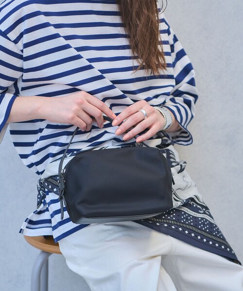 UNITED ARROWS（ユナイテッドアローズ）の「2WAY ミニ ショルダーバッグ（ショルダーバッグ・レディース・ブラック・FREE）」の3枚目の写真