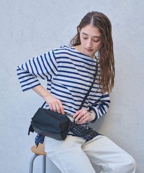 UNITED ARROWS（ユナイテッドアローズ）の「2WAY ミニ ショルダーバッグ（ショルダーバッグ・レディース・ブラック・FREE）」の4枚目の写真