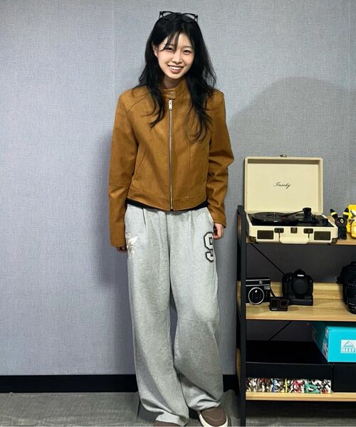 MUSINSA STANDARD WOMAN（ムシンサスタンダードウーマン）の「ウィメンズ シンセティックスエード レーサージャケット [デザートブラウン]（ライダースジャケット・レディース・その他・LARGE/MEDIUM/SMALL/X-SMALL）」の10枚目の写真