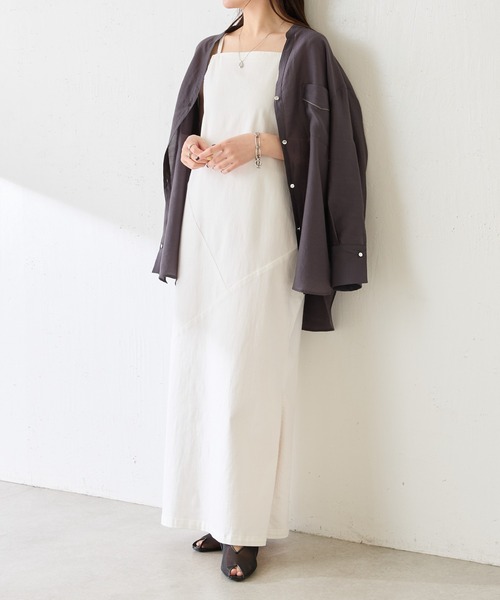 COLLAGE GALLARDAGALANTE(コラージュガリャルダガランテ)の「Q.anos/リラックススリムワンピース(ワンピース・レディース・ブルー/ベージュ/ホワイト・FREE)」の1枚目の写真