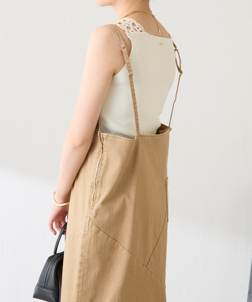 COLLAGE GALLARDAGALANTE(コラージュガリャルダガランテ)の「Q.anos/リラックススリムワンピース(ワンピース・レディース・ブルー/ベージュ/ホワイト・FREE)」の19枚目の写真