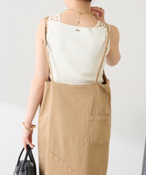 COLLAGE GALLARDAGALANTE(コラージュガリャルダガランテ)の「Q.anos/リラックススリムワンピース(ワンピース・レディース・ブルー/ベージュ/ホワイト・FREE)」の20枚目の写真