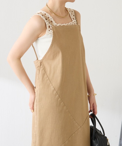 COLLAGE GALLARDAGALANTE(コラージュガリャルダガランテ)の「Q.anos/リラックススリムワンピース(ワンピース・レディース・ブルー/ベージュ/ホワイト・FREE)」の21枚目の写真