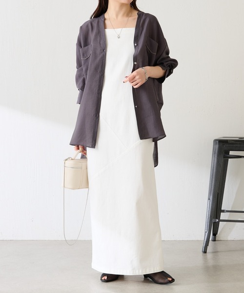 COLLAGE GALLARDAGALANTE(コラージュガリャルダガランテ)の「Q.anos/リラックススリムワンピース(ワンピース・レディース・ブルー/ベージュ/ホワイト・FREE)」の4枚目の写真