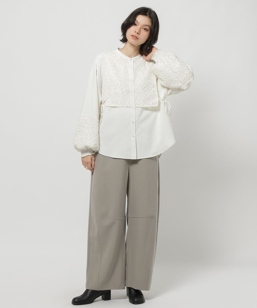 niko and...(ニコアンド)の「チュールレース重ね風ブラウス(シャツ/ブラウス・レディース・オフホワイト/ブラック・LARGE/MEDIUM)」の10枚目の写真