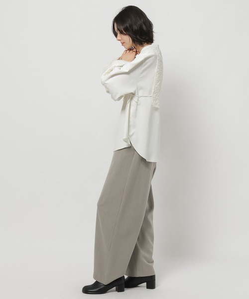 niko and...(ニコアンド)の「チュールレース重ね風ブラウス(シャツ/ブラウス・レディース・オフホワイト/ブラック・LARGE/MEDIUM)」の11枚目の写真