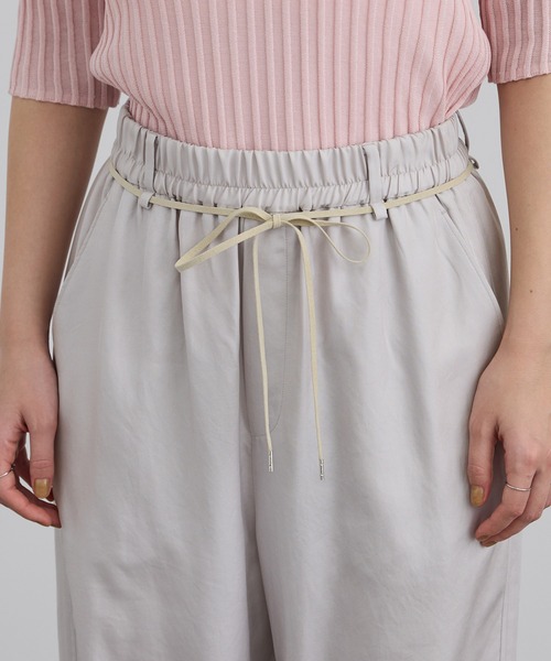 SALON adam et rope'(サロン アダム エ ロペ)の「アセテートツイルイージーリラックスパンツ(その他パンツ・レディース・ブラック/ベージュ系その他・S/M)」の14枚目の写真