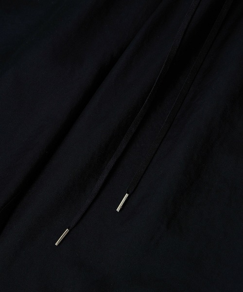 SALON adam et rope'(サロン アダム エ ロペ)の「アセテートツイルイージーリラックスパンツ(その他パンツ・レディース・ブラック/ベージュ系その他・S/M)」の20枚目の写真