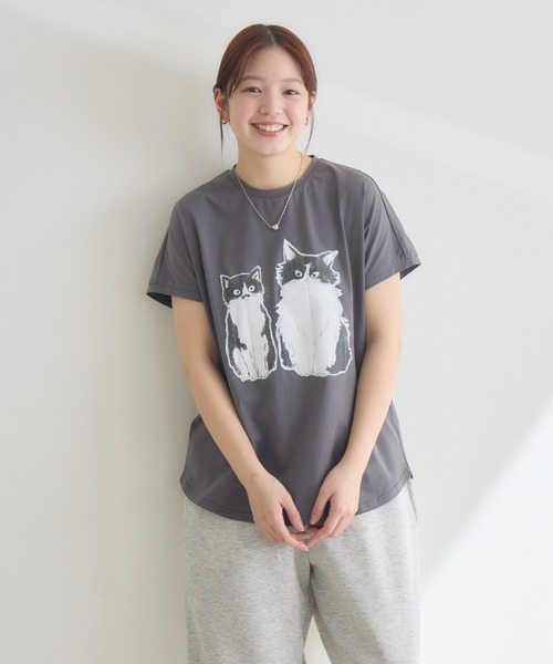 meeny miny（ミーニーマイニー）の「【meeny miny】CAT & BAKES 9456『ドキッ』Tシャツ（Tシャツ/カットソー・レディース・チャコールグレー/ホワイト/ベージュ・M-L/S-M）」の15枚目の写真