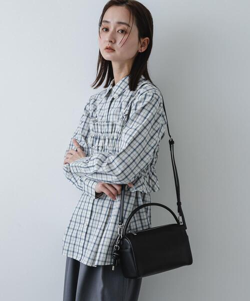 SENSE OF PLACE by URBAN RESEARCH（センスオブプレイスバイアーバンリサーチ）の「ラウンドスクエアソフトバッグ（ハンドバッグ・レディース・マスタード/ブラック/ライトベージュ・ONE）」の5枚目の写真