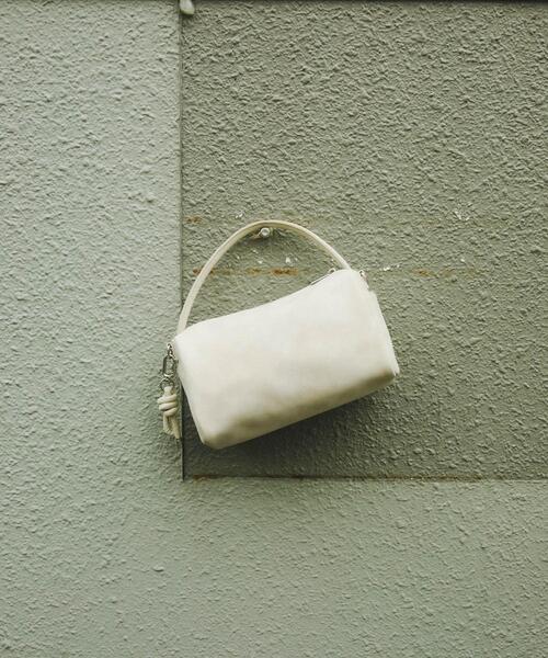 SENSE OF PLACE by URBAN RESEARCH（センスオブプレイスバイアーバンリサーチ）の「ラウンドスクエアソフトバッグ（ハンドバッグ・レディース・マスタード/ブラック/ライトベージュ・ONE）」の15枚目の写真