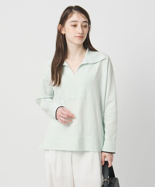 UNITED ARROWS(ユナイテッドアローズ)の「スキッパー プルオーバーニット(ニット/セーター・レディース・ライトブルー/ネイビー/ダークブラウン・FREE)」の2枚目の写真