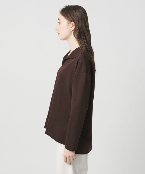 UNITED ARROWS(ユナイテッドアローズ)の「スキッパー プルオーバーニット(ニット/セーター・レディース・ライトブルー/ネイビー/ダークブラウン・FREE)」の21枚目の写真