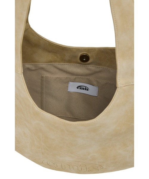 EMIS(イミス)の「LOGO EMBOSSED SHOULDER BAG(ショルダーバッグ・レディース・ライトブルー/ベージュ/ピンク・FREE)」の7枚目の写真
