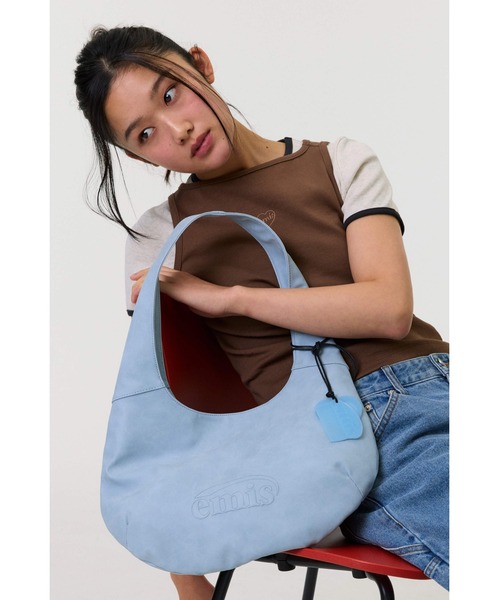 EMIS(イミス)の「LOGO EMBOSSED SHOULDER BAG(ショルダーバッグ・レディース・ライトブルー/ベージュ/ピンク・FREE)」の19枚目の写真