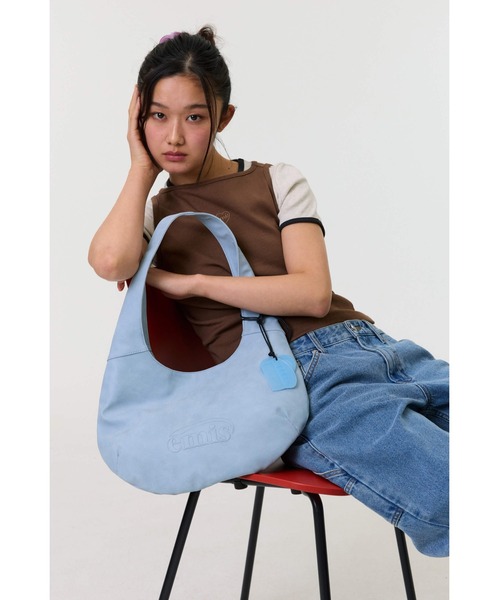 EMIS(イミス)の「LOGO EMBOSSED SHOULDER BAG(ショルダーバッグ・レディース・ライトブルー/ベージュ/ピンク・FREE)」の18枚目の写真