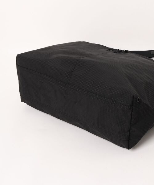 THE NORTH FACE(ザノースフェイス)の「【THE NORTH FACE/ザ ノースフェイス】ラフタートートSP(トートバッグ・メンズ・ブラック・FREE)」の3枚目の写真