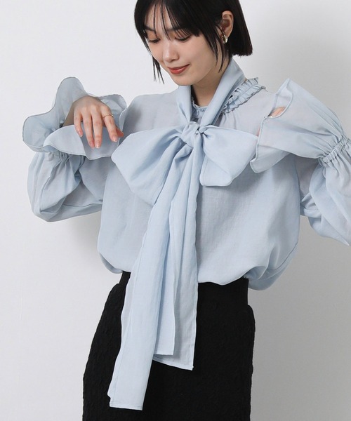 Gready Brilliant（グレディブリリアン）の「ＬＵタック衿キャンディブラウス（シャツ/ブラウス・レディース・ピンク/サックスブルー/オフホワイト・38）」の2枚目の写真