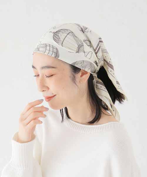 Spick & Span（スピックアンドスパン）の「manipuri/マニプリ 65*65 バルーン（バンダナ/スカーフ・レディース・ネイビー/アイボリー・FREE）」の9枚目の写真