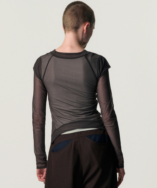KIMZISU(キムジス)の「Veiled Mesh Shell LS T-shirt_BROWN(Tシャツ/カットソー・レディース・ブラウン・MEDIUM/SMALL)」の4枚目の写真