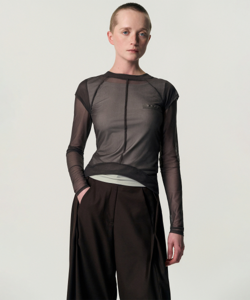 KIMZISU(キムジス)の「Veiled Mesh Shell LS T-shirt_BROWN(Tシャツ/カットソー・レディース・ブラウン・MEDIUM/SMALL)」の5枚目の写真