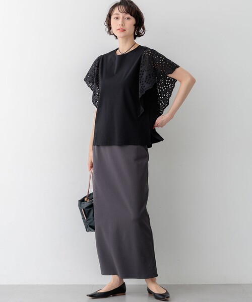 23区 L(ニジュウサンクオオキイサイズ)の「カットワークエンブロイダリー デザインスリーブ トップス(Tシャツ/カットソー・レディース・ダークブラウン系/ブラック系/黄土色系/ホワイト系・44/48/46)」の11枚目の写真