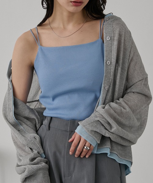 MONO-MART（モノマート）の「【SOFRIBCOシリーズ】カップ付きダブルストラップ リブキャミソール＜接触冷感 / UVカット＞（キャミソール・レディース・ライトグレー/ブラウン/レッド/ダークグレー/モカ/ブルー系/ブラック系/オフホワイト/ブラック・S/M/L）」の8枚目の写真