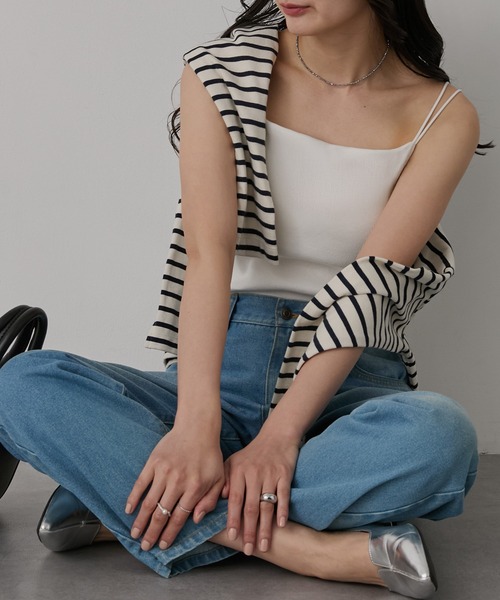 MONO-MART（モノマート）の「【SOFRIBCOシリーズ】カップ付きダブルストラップ リブキャミソール＜接触冷感 / UVカット＞（キャミソール・レディース・ライトグレー/ブラウン/レッド/ダークグレー/モカ/ブルー系/ブラック系/オフホワイト/ブラック・S/M/L）」の13枚目の写真