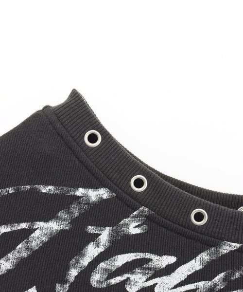 ANAP（アナップ）の「ハトメ付き  オフショル プリント ボリューム スウェット（スウェット・レディース・ダークアッシュ/グレー・F）」の17枚目の写真