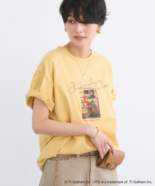 GOOD ROCK SPEED(グッドロックスピード)の「BARNYARDSTORM / LIFE PICTURE COLLECTION / BOYフォトT(Tシャツ/カットソー・レディース・ホワイト/イエロー・FREE)」の4枚目の写真