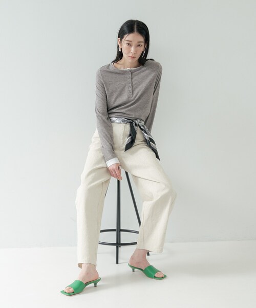 GALLEST（ギャレスト）の「バイカラーヘンリーネックカットソー（Tシャツ/カットソー・レディース・グレー/ライトイエロー系/チャコールグレー・38）」の11枚目の写真