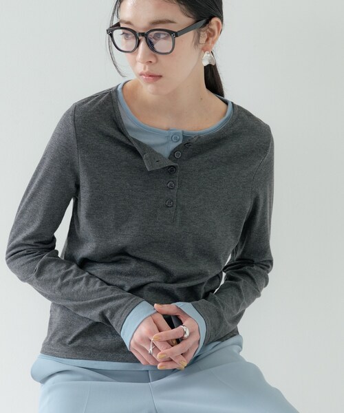 GALLEST（ギャレスト）の「バイカラーヘンリーネックカットソー（Tシャツ/カットソー・レディース・グレー/ライトイエロー系/チャコールグレー・38）」の18枚目の写真